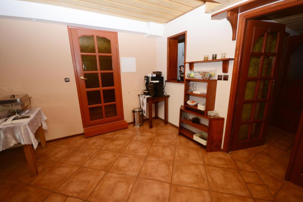 Dom Z Witrazami Apartment บุโควินา ทัตซานสกา ภายนอก รูปภาพ