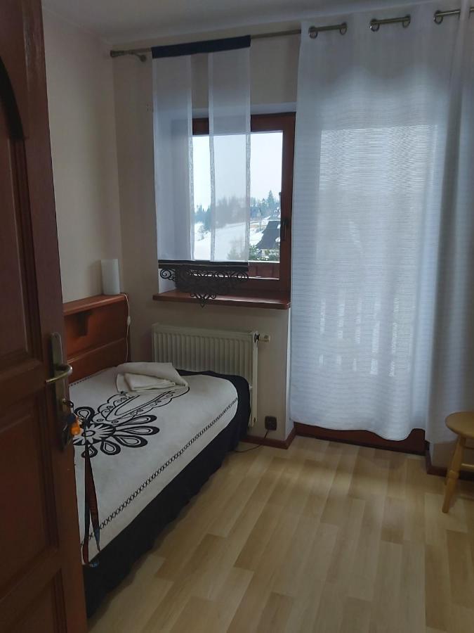Dom Z Witrazami Apartment บุโควินา ทัตซานสกา ภายนอก รูปภาพ