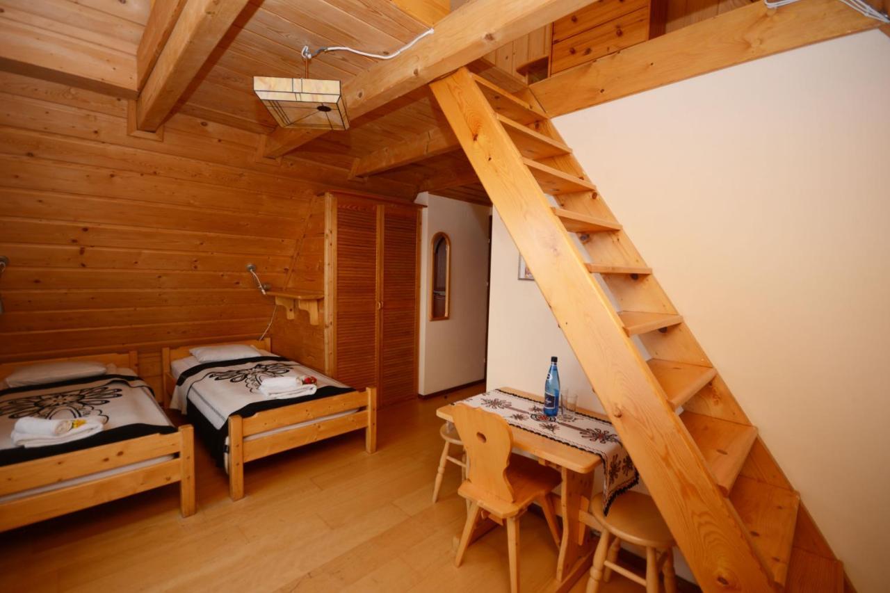 Dom Z Witrazami Apartment บุโควินา ทัตซานสกา ภายนอก รูปภาพ