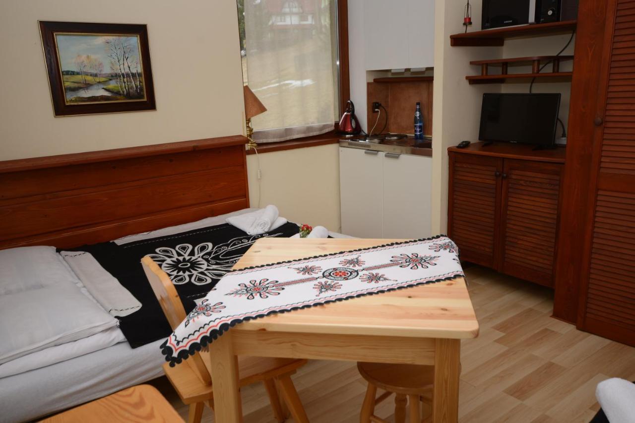 Dom Z Witrazami Apartment บุโควินา ทัตซานสกา ภายนอก รูปภาพ