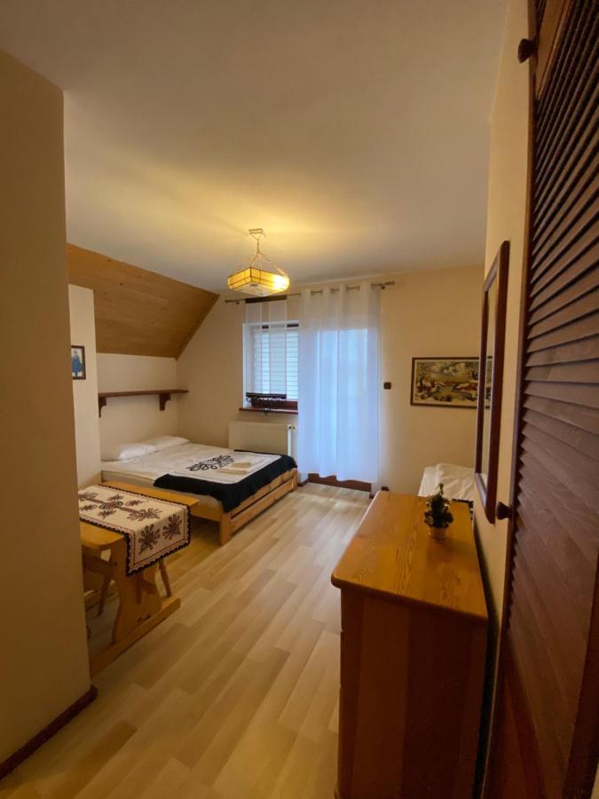Dom Z Witrazami Apartment บุโควินา ทัตซานสกา ภายนอก รูปภาพ